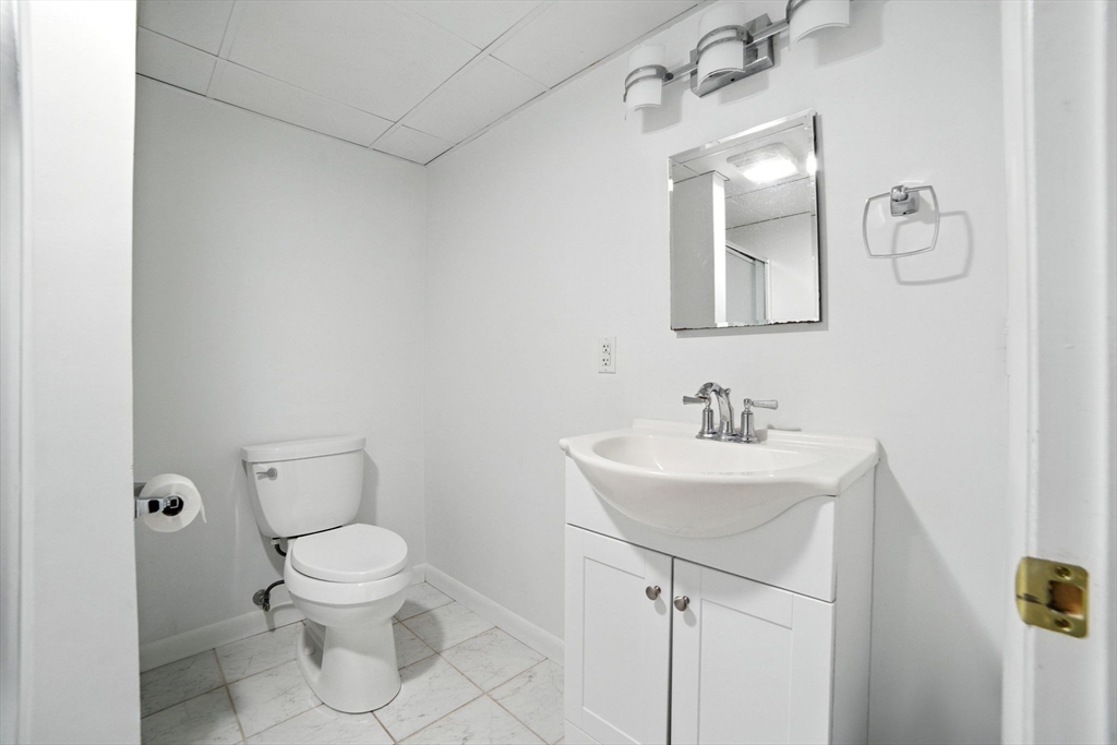 112 Leverett Rd