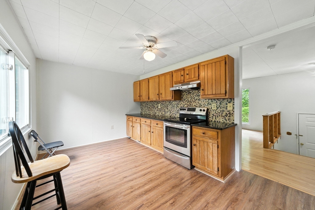 112 Leverett Rd