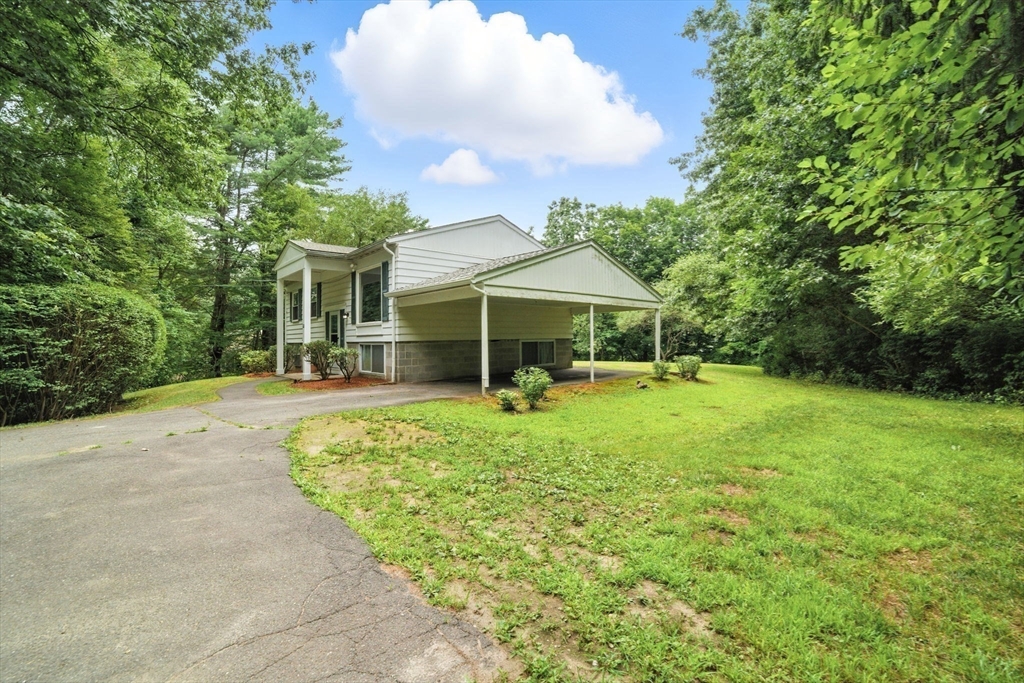 112 Leverett Rd