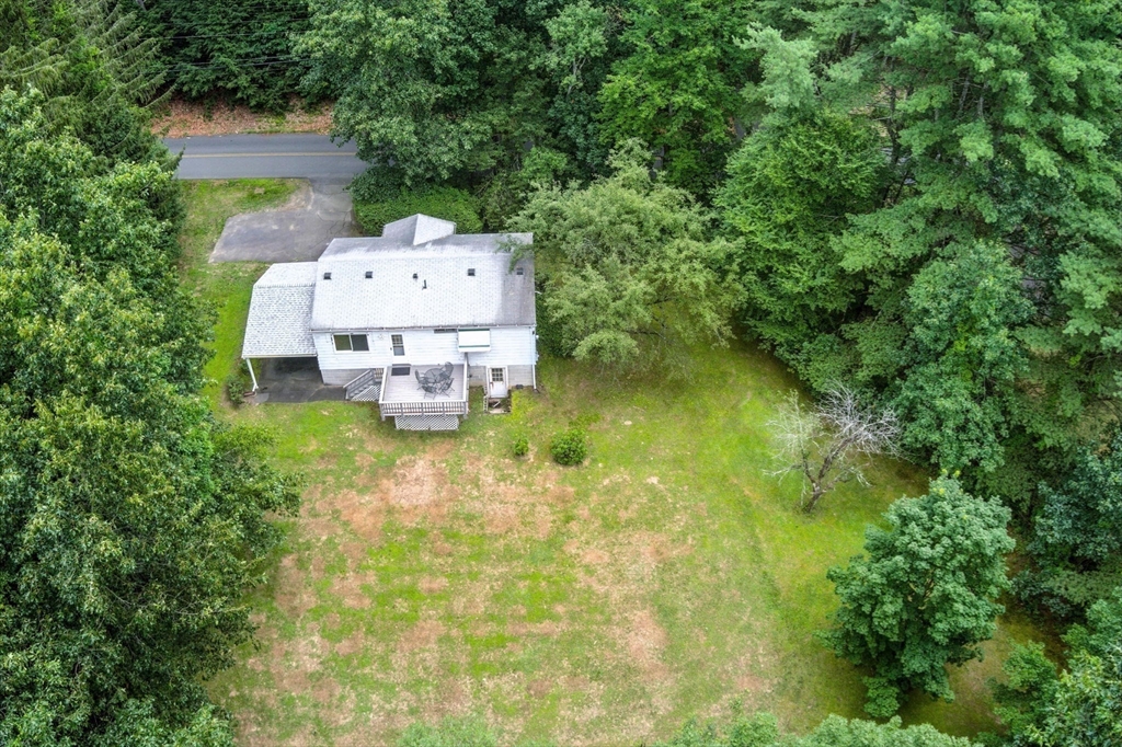 112 Leverett Rd