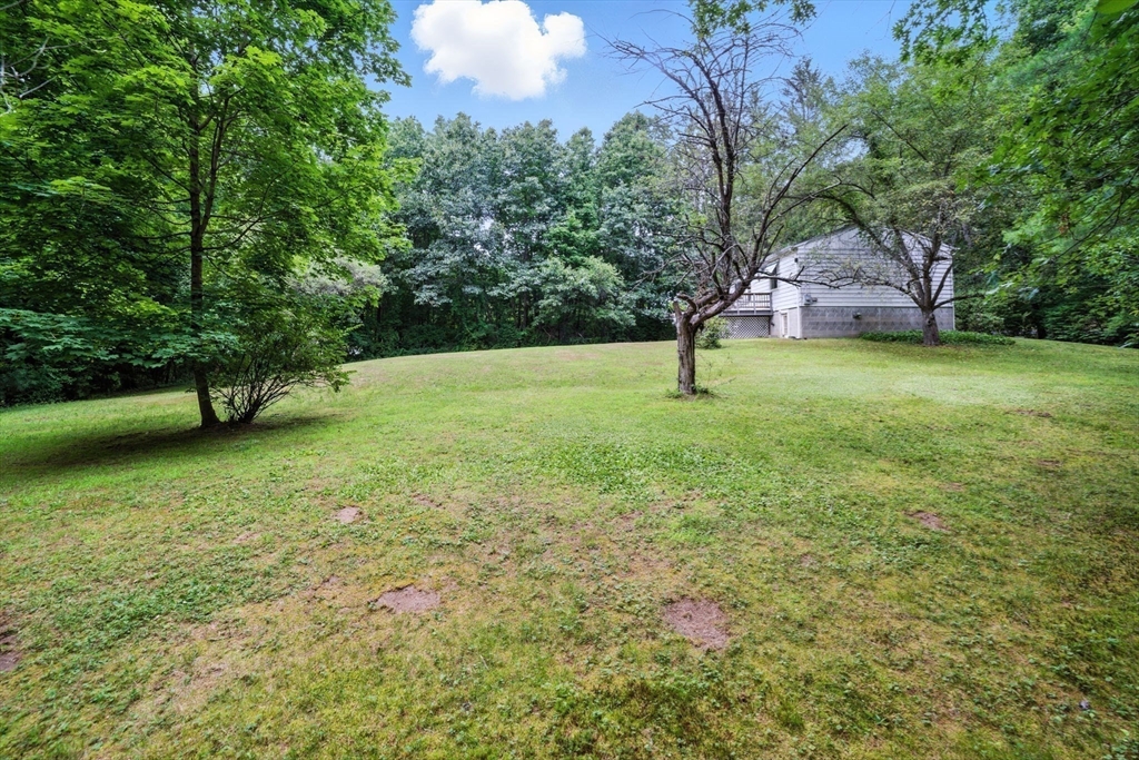 112 Leverett Rd
