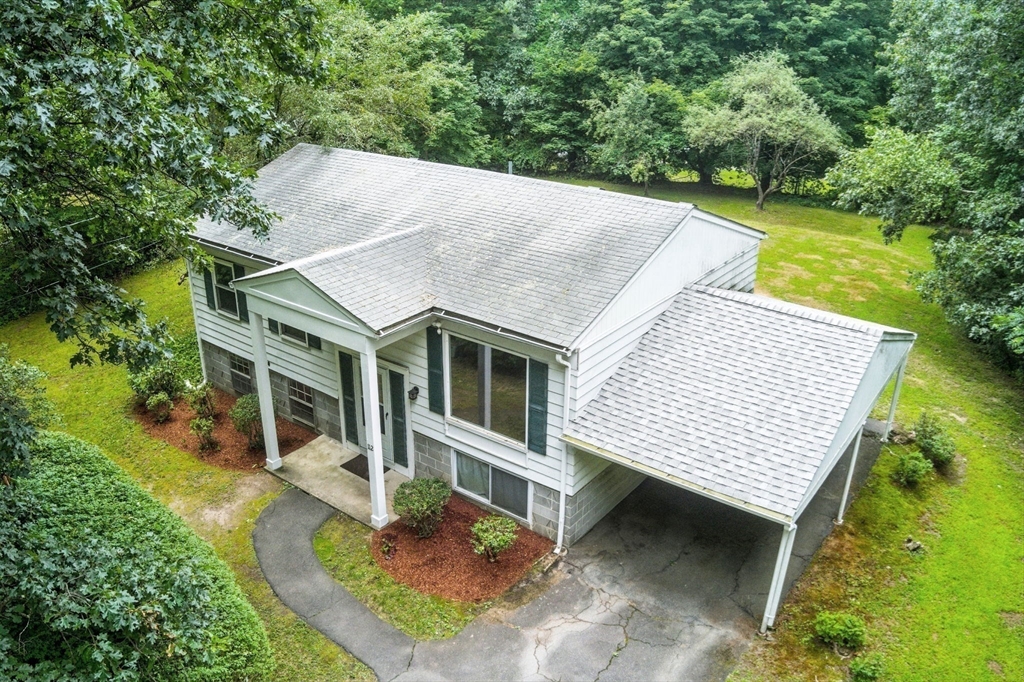 112 Leverett Rd