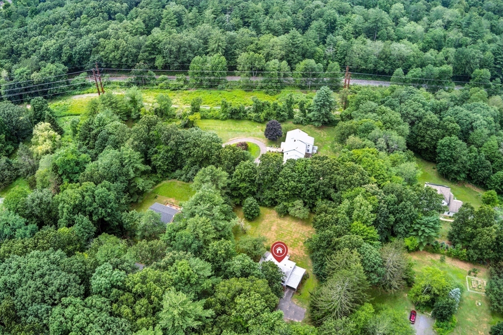 112 Leverett Rd