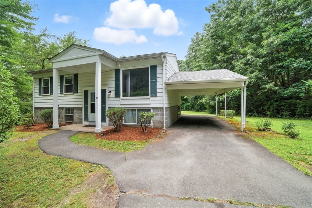 112 Leverett Rd