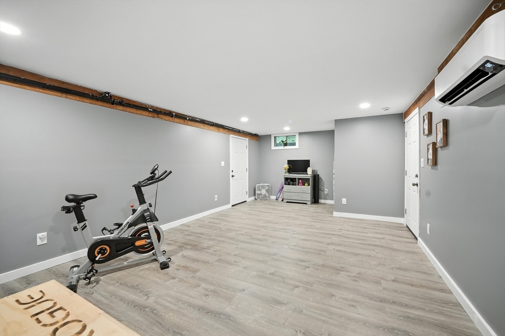 218 Greenfield Rd