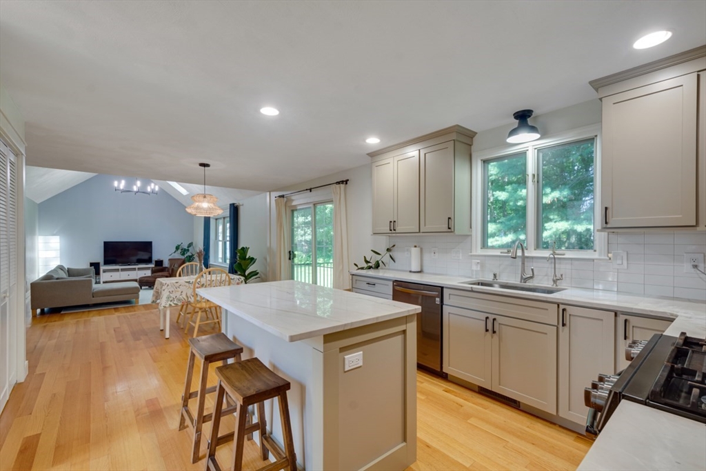 124 Mastro Dr