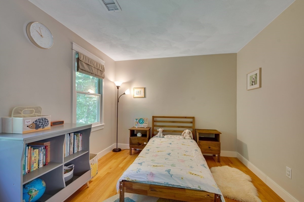 124 Mastro Dr