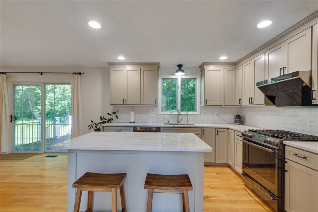 124 Mastro Dr