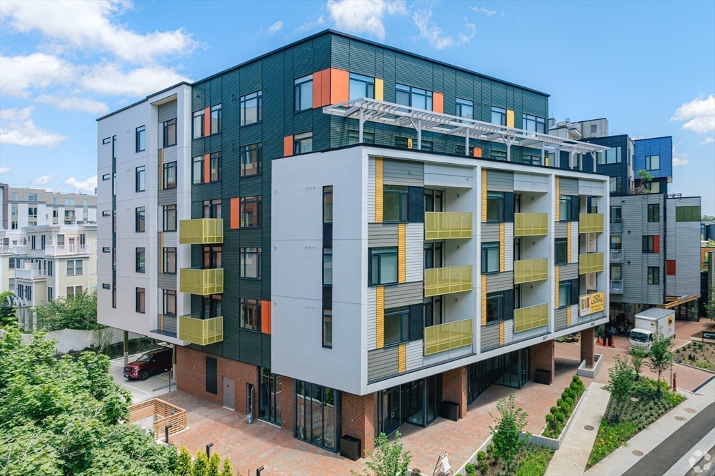 605 Concord Unit: 209ADA