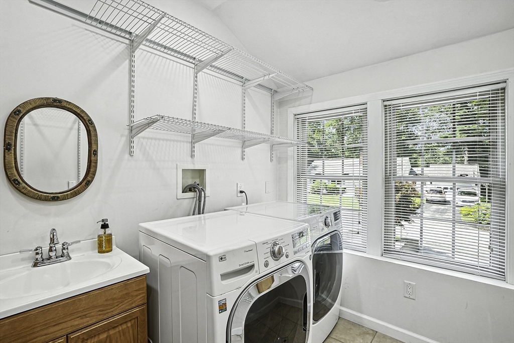 19 Chestnut Hill Rd