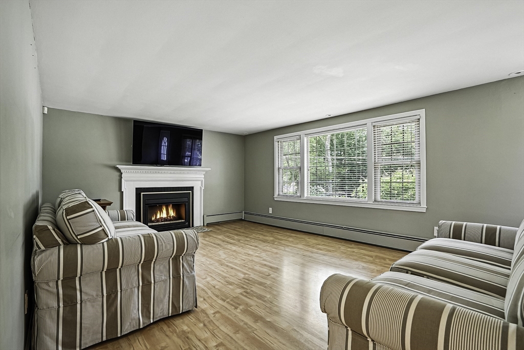 19 Chestnut Hill Rd
