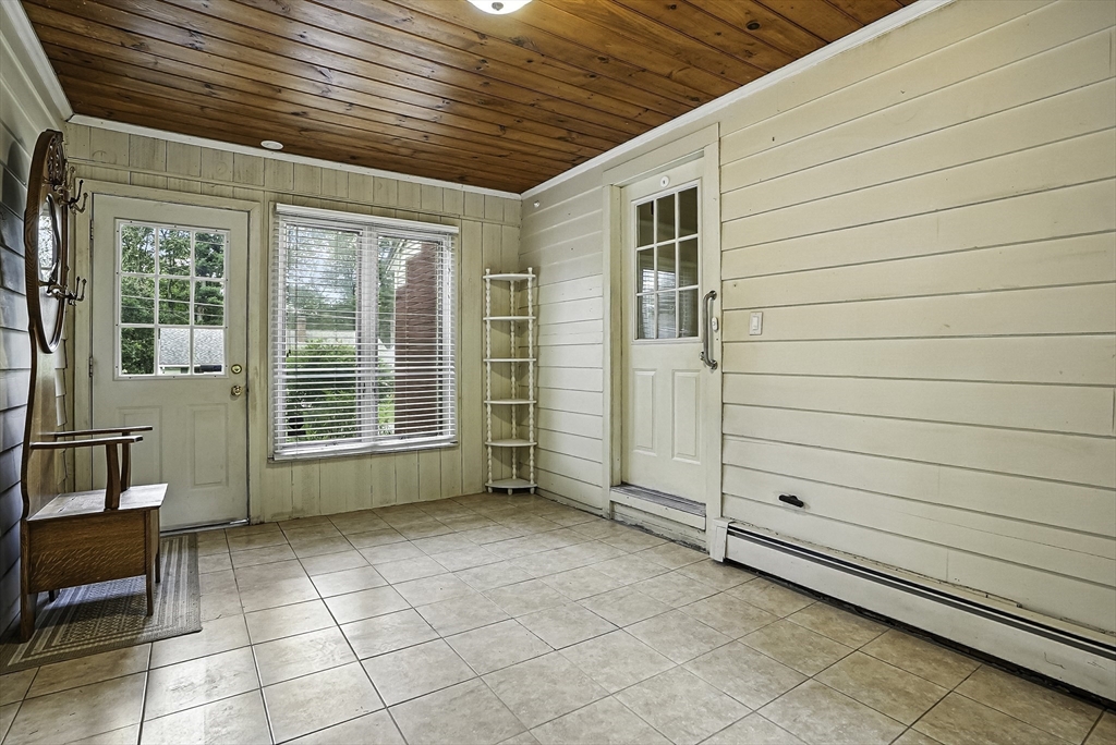 19 Chestnut Hill Rd