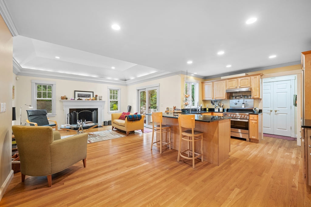 51 Vine St