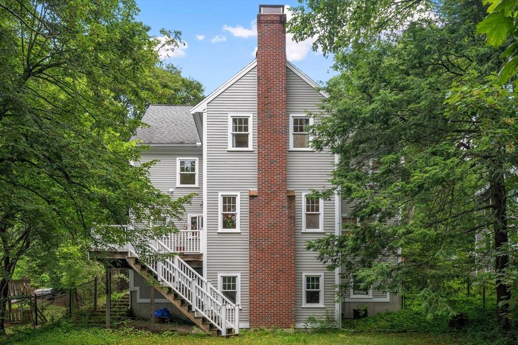 51 Vine St