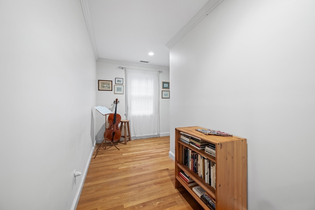 51 Vine St
