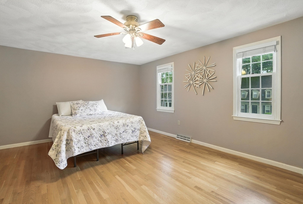 814 Wellman Avenue Unit: .