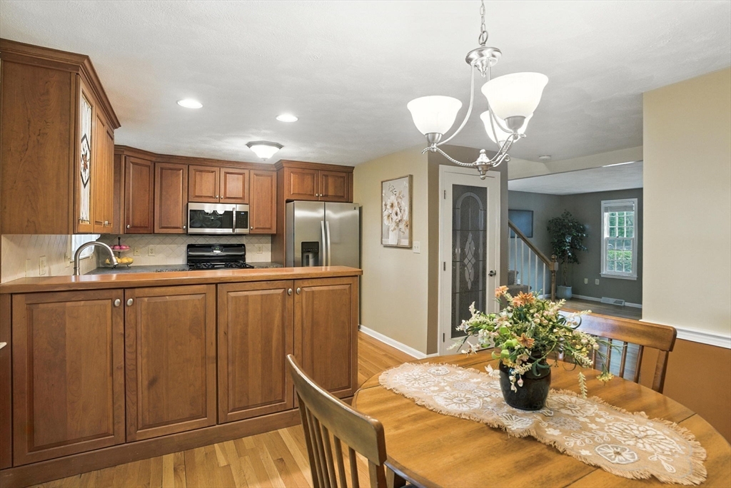 814 Wellman Avenue Unit: .