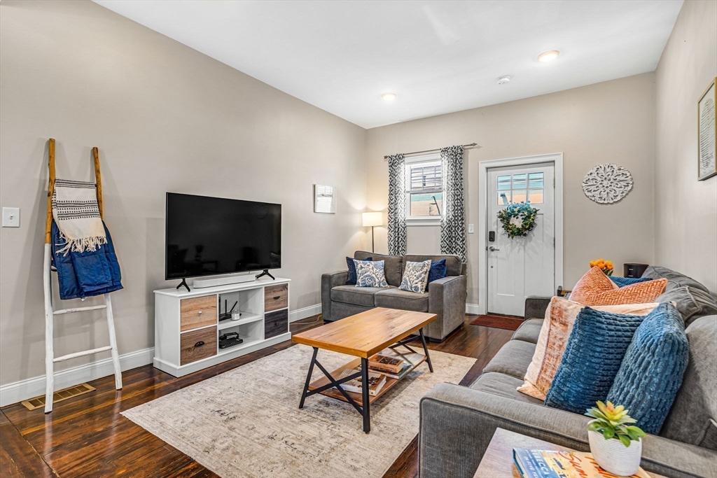 1 Conn Street # 1