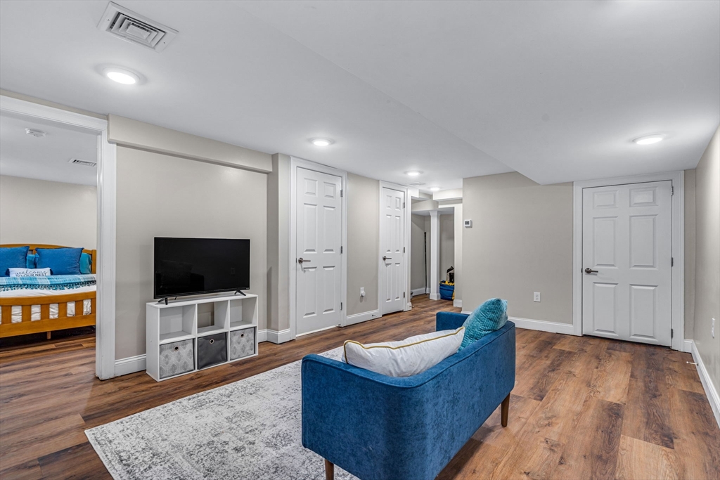 1 Conn Street # 1