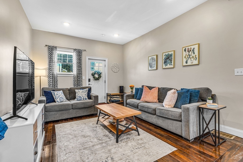 1 Conn Street # 1