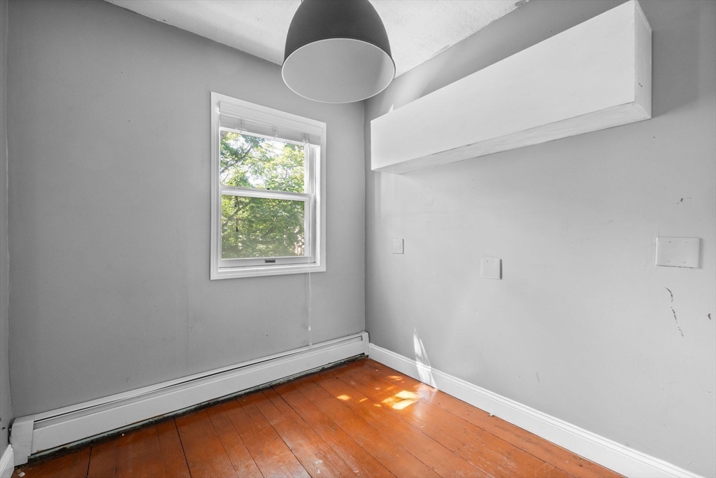 38 Hunting Street