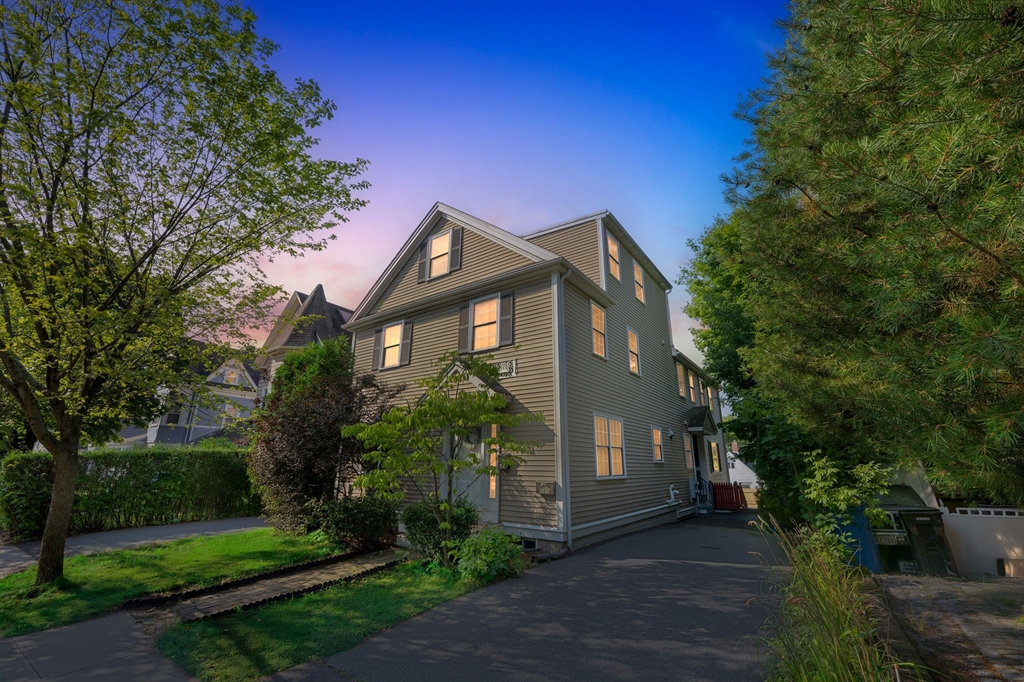 582 Trapelo Rd # 582