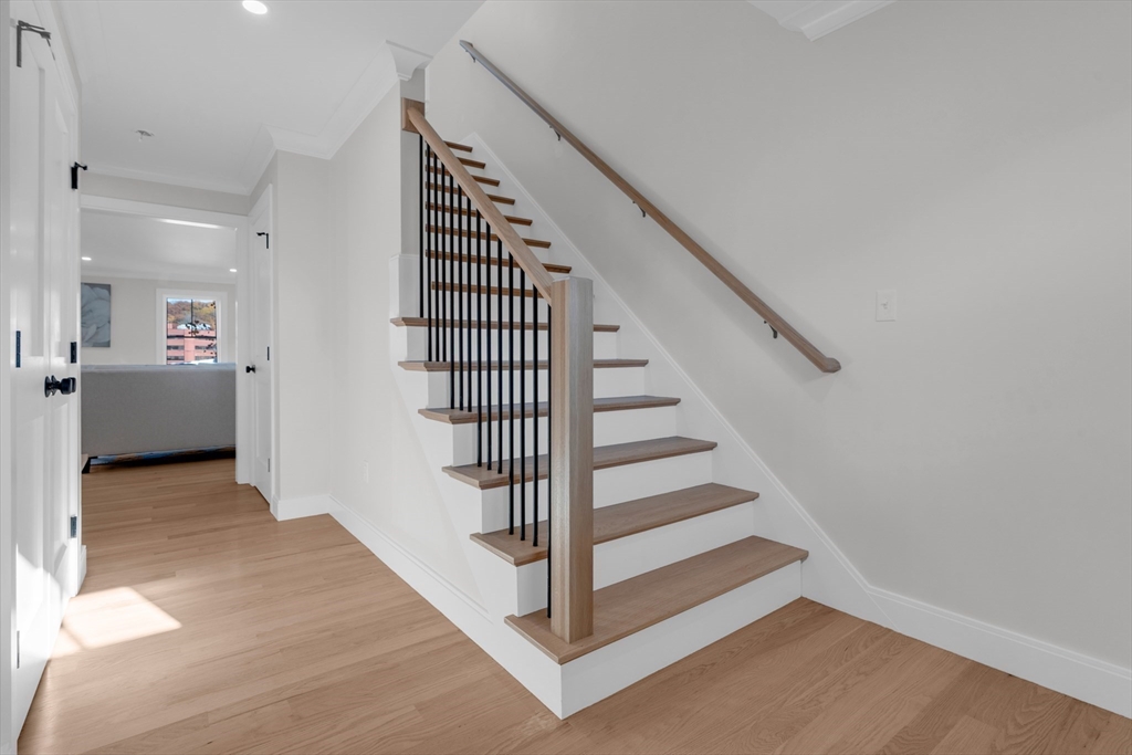 39 Clinton Street # 1