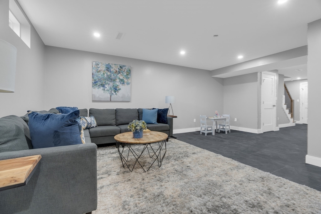 39 Clinton Street # 1