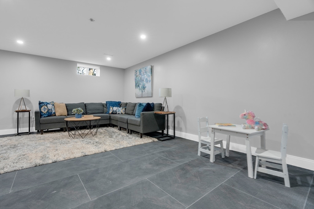 39 Clinton Street # 1