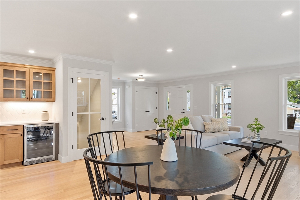 42 Hillside Ave