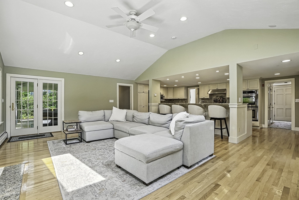 22 Captain Browns Ln