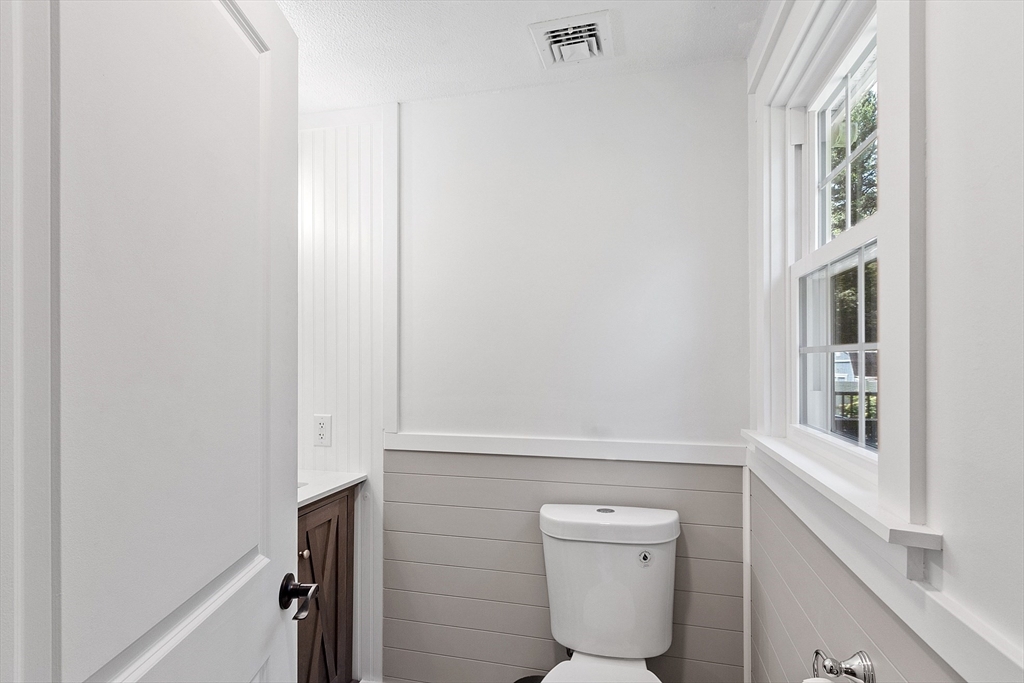 5 Dartmouth Dr