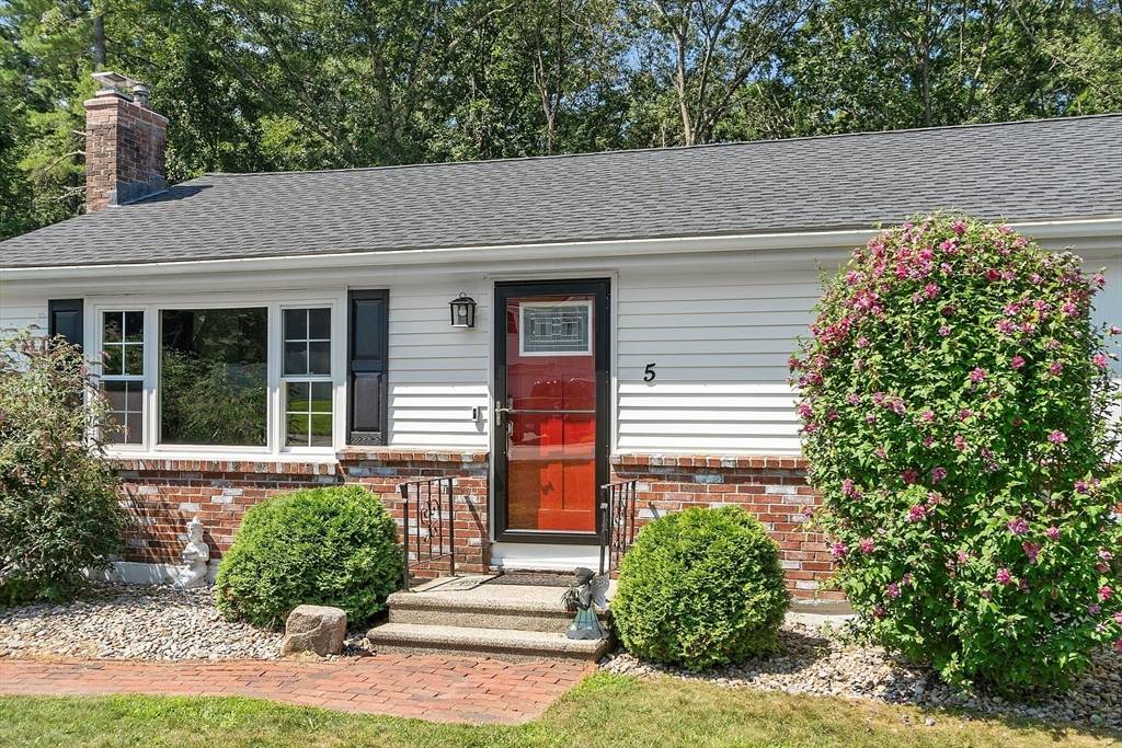 5 Dartmouth Dr