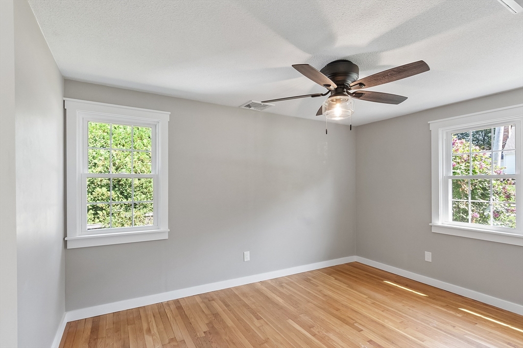 5 Dartmouth Dr