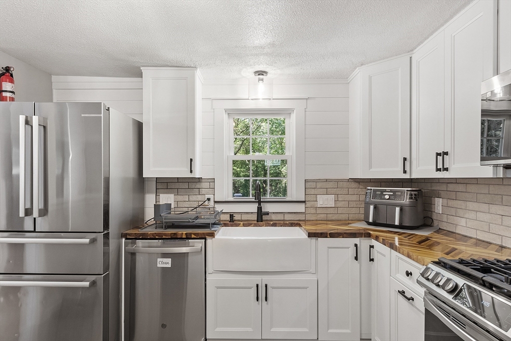 5 Dartmouth Dr