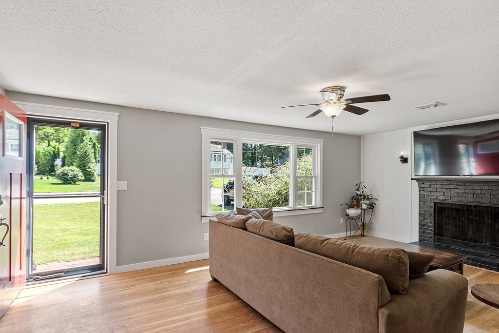 5 Dartmouth Dr