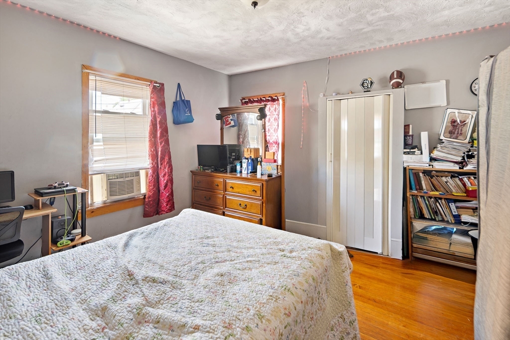 165-167 Bell Rock St