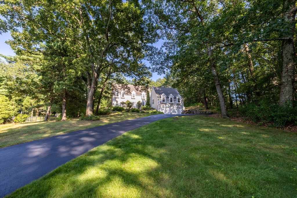 16 Marbleridge Rd