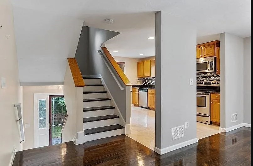 22 Bishop St, Natick