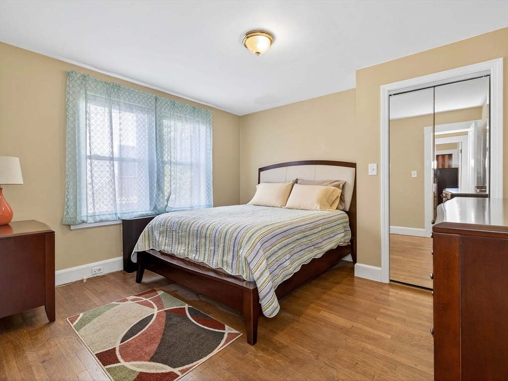 9 Farragut Ave # 9