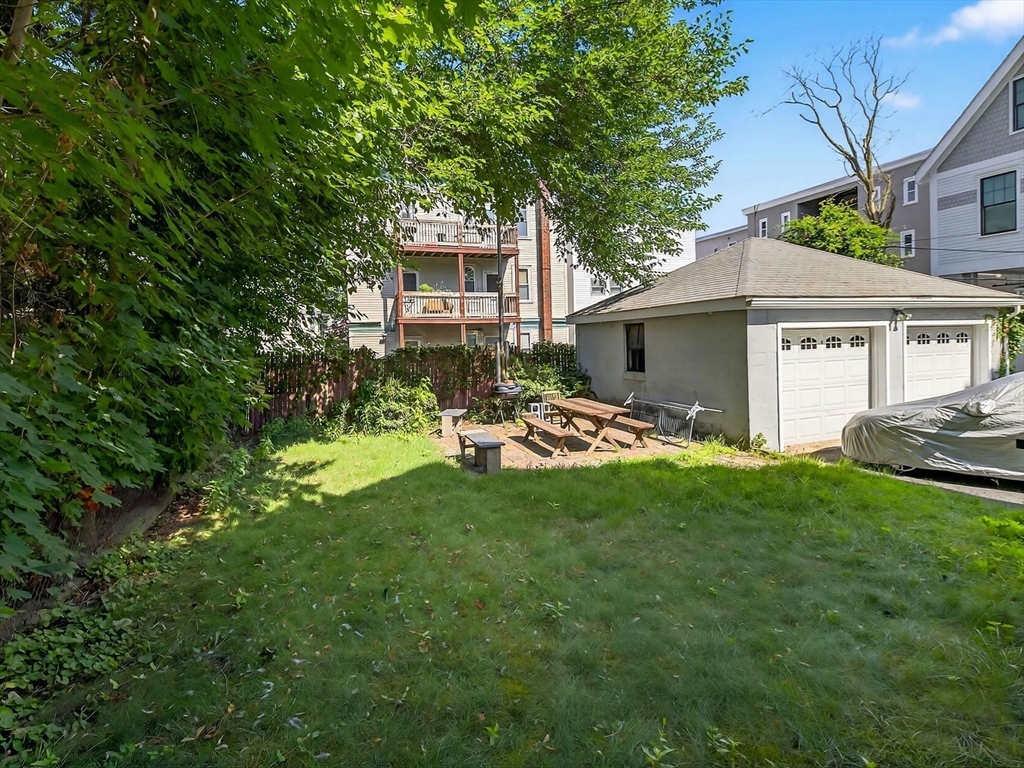 9 Farragut Ave # 9