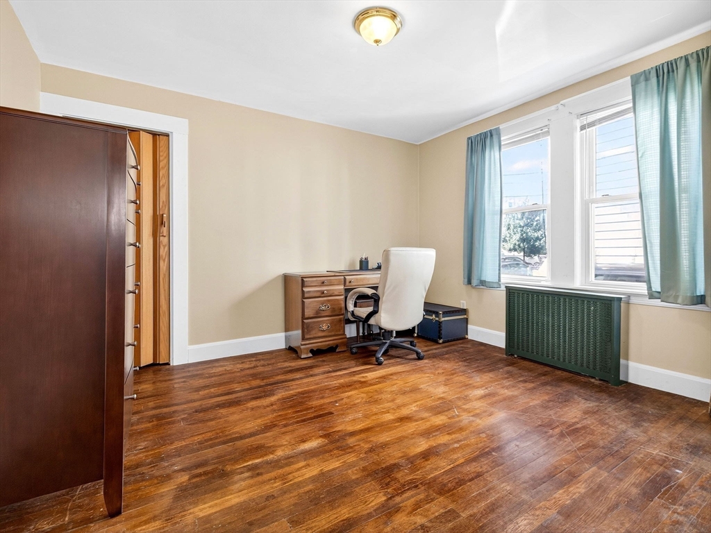 9 Farragut Ave # 9