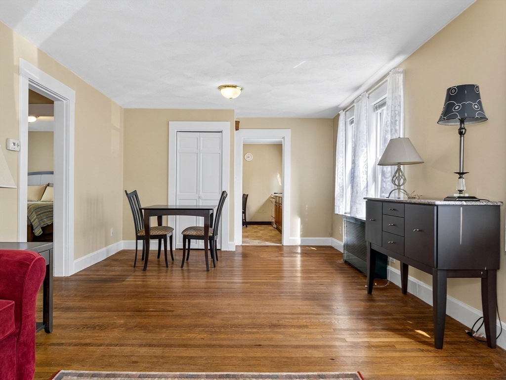 9 Farragut Ave # 9