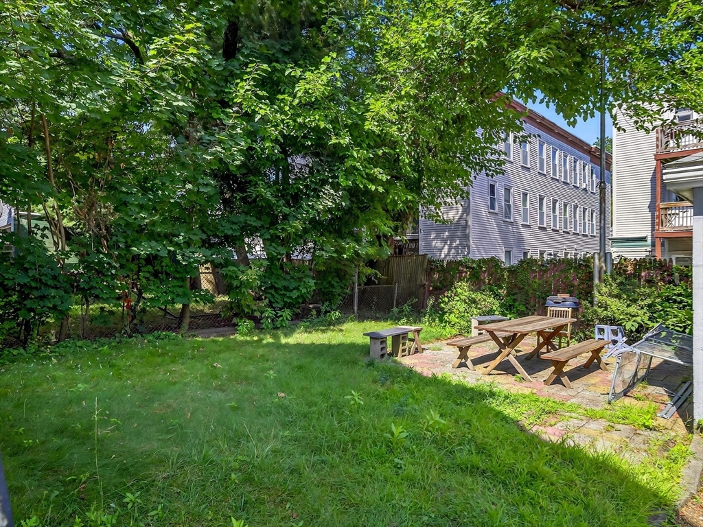 9 Farragut Ave # 9