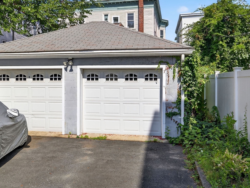 9 Farragut Ave # 9