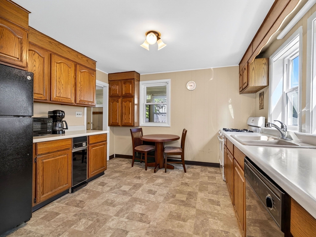 9 Farragut Ave # 9