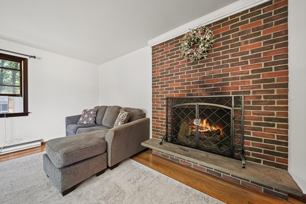 19 Magnolia Avenue