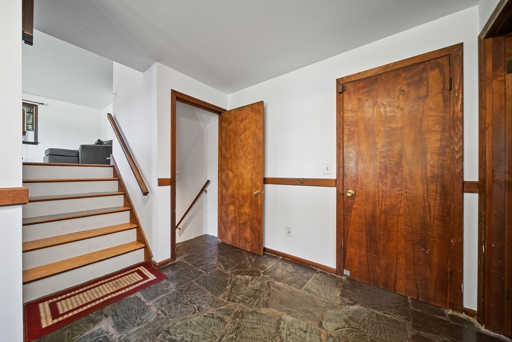 19 Magnolia Avenue