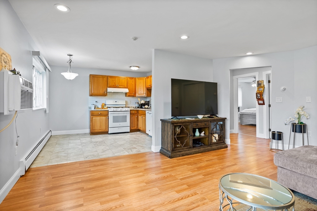23 Fernview Ave # 4