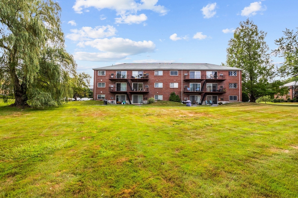 23 Fernview Ave # 4